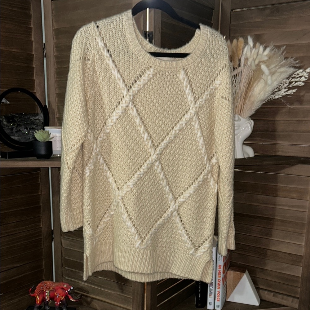 Moon River Cream Cable Knit Crew Neck Sweater